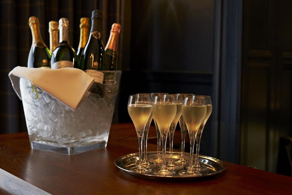 เดอะ ดันสเตน เฮาส์ Hotel เอดินบะระ ภายนอก รูปภาพ Champagne