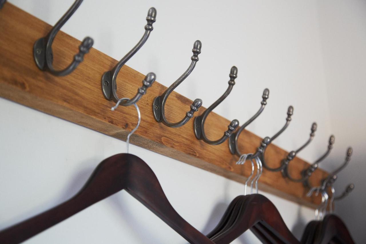เดอะ ดันสเตน เฮาส์ Hotel เอดินบะระ ภายนอก รูปภาพ A coat rack
